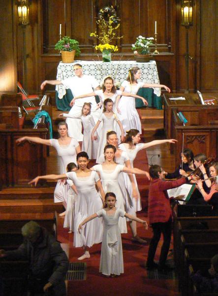 CreationDance Performs at FUSN Services CreationDance group